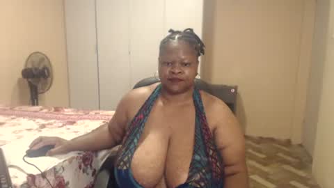 sweetnoziexxx online show from April 13, 5:24 am