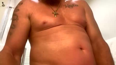 WeAim2PZzz online show from April 16, 3:40 am