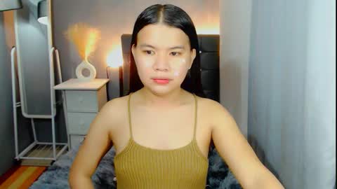 Snapshot of sweetnwildts chatting on November 8, 8:36 am Ghena online show from November 8, 8:36 am