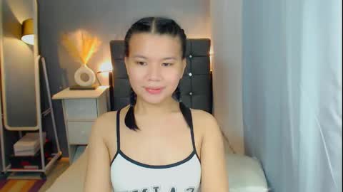 Snapshot of sweetnwildts chatting on April 19, 6:10 pm Ghena online show from April 19, 6:10 pm