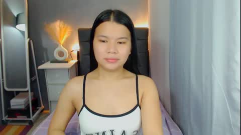 Snapshot of sweetnwildts chatting on April 26, 3:04 am Ghena online show from April 26, 3:04 am