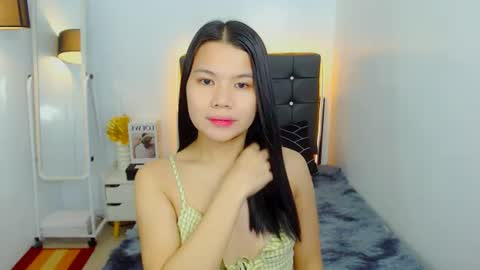 Snapshot of sweetnwildts chatting on June 30, 3:40 am Ghena online show from June 30, 3:40 am