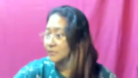 Snapshot of sweetpilipina88 chatting on December 28, 12:03 pm MIA online show from December 28, 12:03 pm