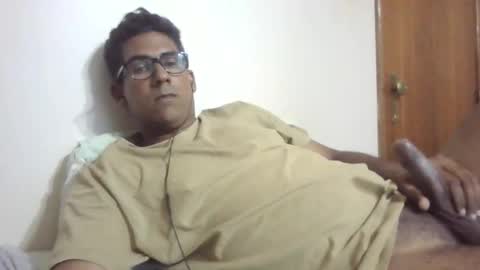 Snapshot of sweetpinga94 chatting on April 6, 6:53 pm lapinga94 online show from April 6, 6:53 pm