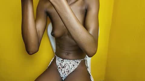 slim ivy online show from May 11, 4:40 am