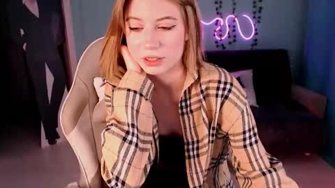 sweetrichal online show from September 25, 9:18 pm