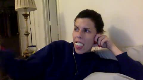 sweetriddance online show from February 26, 2:43 am