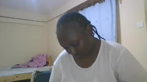 Snapshot of sweetrose2049 chatting on March 1, 2:41 pm Rose Watetu online show from March 1, 2:41 pm