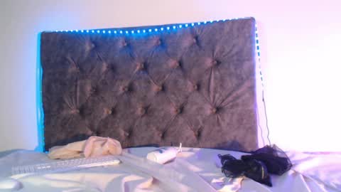 Sea online show from April 15, 2:24 pm