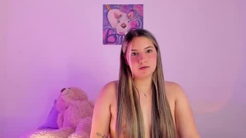 Snapshot of sweetsofi_12 chatting on March 10, 9:20 pm Sofia sweet online show from March 10, 9:20 pm