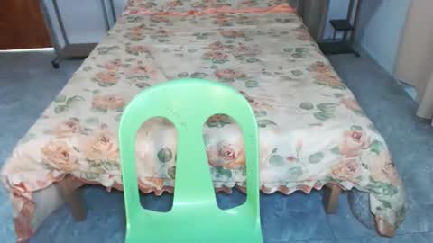 Snapshot of sweetsophieandalexfucker chatting on November 10, 1:15 am sophie and alex online show from November 10, 1:15 am