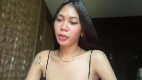 yanny online show from November 5, 2:22 am