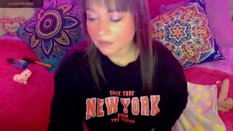 Snapshot of sweett_martina chatting on February 10, 5:03 am martina online show from February 10, 5:03 am