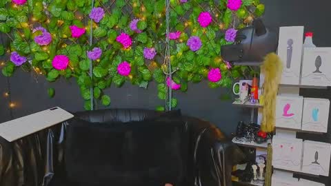 Molly -  INDEPENDENT MODEL online show from June 4, 8:31 am