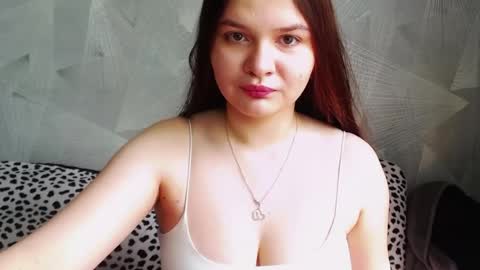 SweetTChloe online show from June 11, 8:23 am