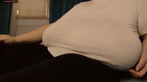 Maya online show from February 21, 2:48 pm