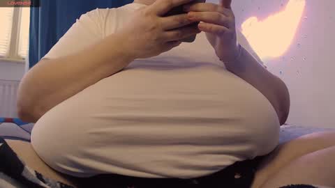 Maya online show from February 25, 1:17 pm