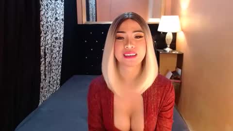 Ms trixiee online show from April 11, 10:36 pm