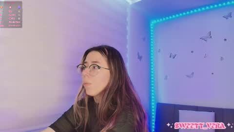 Veronica Independent Model online show from November 23, 1:00 pm