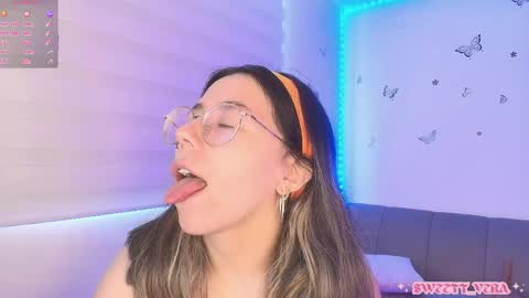 Veronica Independent Model online show from May 12, 1:30 pm