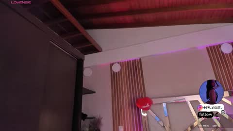 sweetviolet___ online show from March 15, 12:33 pm