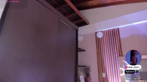 sweetviolet___ online show from March 29, 12:16 pm