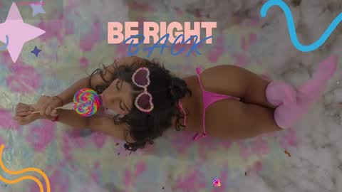 Snapshot of sweetviolet___ chatting on April 30, 12:22 pm sweetviolet___ online show from April 30, 12:22 pm