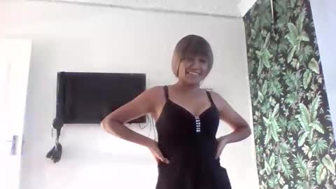 Snapshot of sweetwhisper4u chatting on May 24, 6:07 am katie online show from May 24, 6:07 am