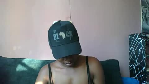 Essy online show from January 19, 2:21 pm