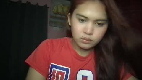 Snapshot of sweety_heart18 chatting on May 31, 7:15 pm sweety_heart18 online show from May 31, 7:15 pm