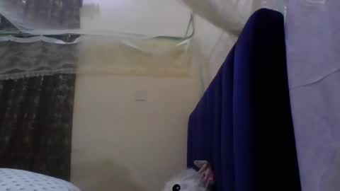 Snapshot of sweety_melanin chatting on April 26, 3:53 pm Vickky online show from April 26, 3:53 pm