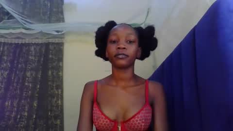 Snapshot of sweety_melanin chatting on May 3, 10:54 am Vickky online show from May 3, 10:54 am