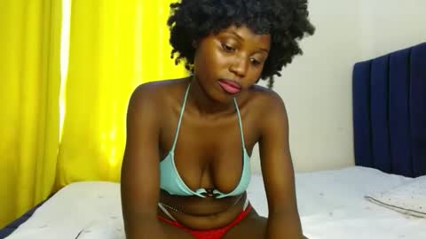 Snapshot of sweety_spixxy chatting on February 20, 10:38 am Dolly online show from February 20, 10:38 am
