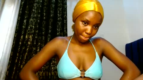 Snapshot of sweety_spixxy chatting on July 3, 9:59 am Dolly online show from July 3, 9:59 am