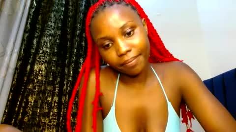 Snapshot of sweety_spixxy chatting on July 5, 4:14 pm Dolly online show from July 5, 4:14 pm