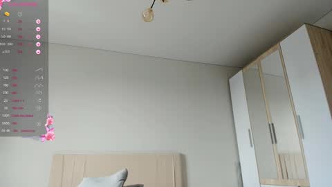 Vikky online show from March 9, 3:54 am