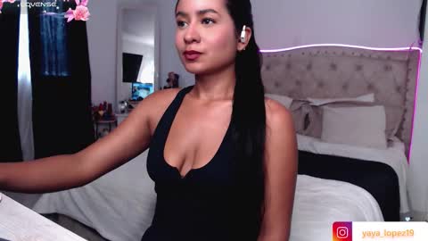 Snapshot of sweetyaya_ chatting on March 30, 6:42 pm yaya online show from March 30, 6:42 pm