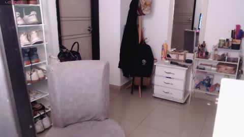 Snapshot of sweetyaya_ chatting on June 21, 12:13 am yaya online show from June 21, 12:13 am