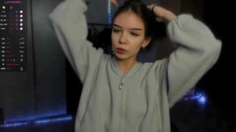 sweetydeviliya online show from January 14, 3:01 am