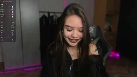 sweetydeviliya online show from January 19, 4:05 am