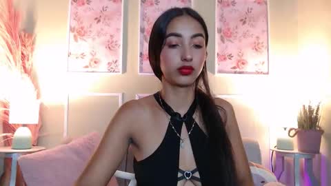 LAURA online show from February 11, 12:10 pm