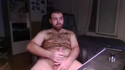 Snapshot of swislut chatting on May 25, 6:47 pm swislut online show from May 25, 6:47 pm