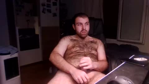 Snapshot of swislut chatting on May 31, 7:15 pm swislut online show from May 31, 7:15 pm