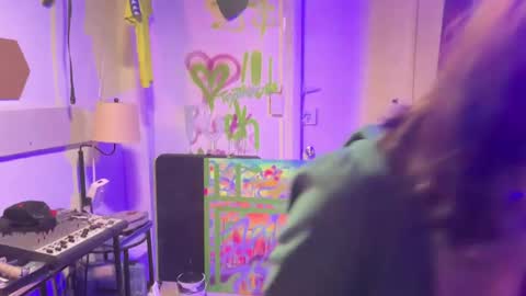 Snapshot of switchinjay chatting on September 25, 8:07 am switchinjay online show from September 25, 8:07 am