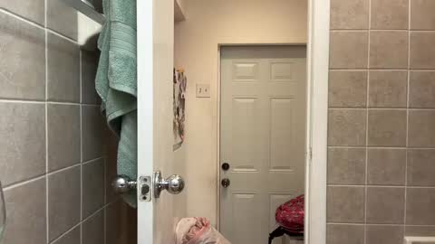 Snapshot of switchinjay chatting on October 5, 5:17 am switchinjay online show from October 5, 5:17 am