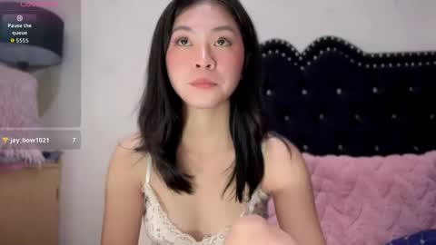 Snapshot of swt_asianholly chatting on May 27, 2:14 pm Holly online show from May 27, 2:14 pm