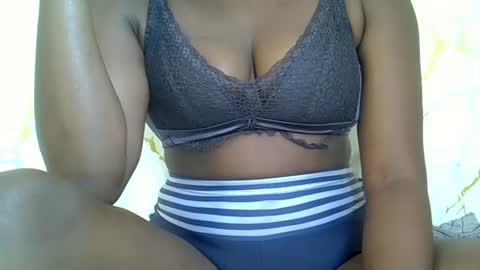 Snapshot of swt_lov chatting on October 11, 12:15 pm swt_lov online show from October 11, 12:15 pm