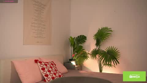 Snapshot of swtty_meivi chatting on May 16, 10:36 am MEI online show from May 16, 10:36 am