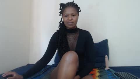 Snapshot of swwetcutepunani chatting on January 12, 6:29 am swwetcutepunani online show from January 12, 6:29 am