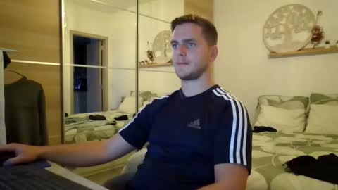 syl092 online show from September 24, 5:38 pm